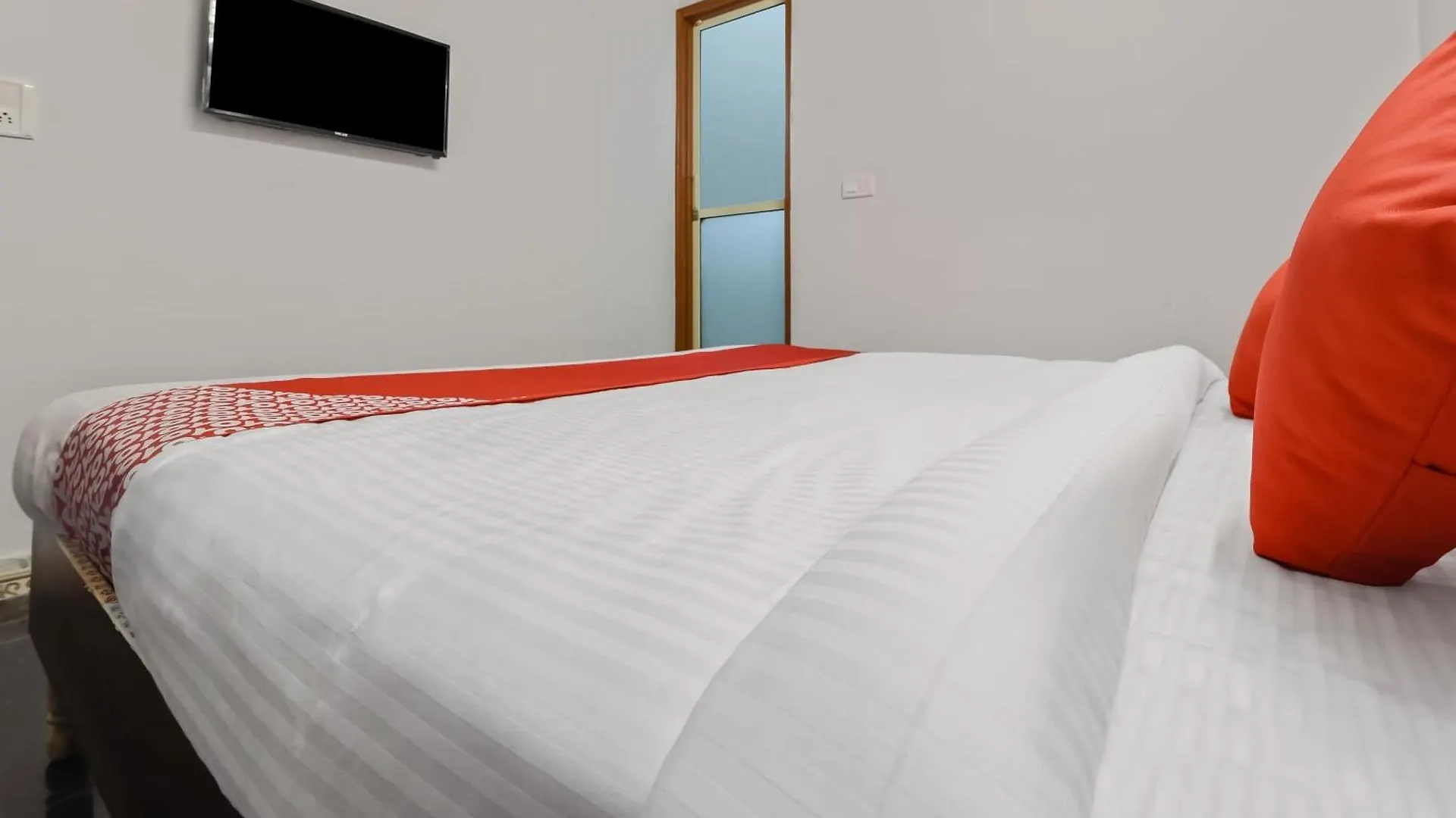 Hotel O Satguru Rasidency Dwarka Mor Delhi  India